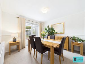 Dining Room- click for photo gallery